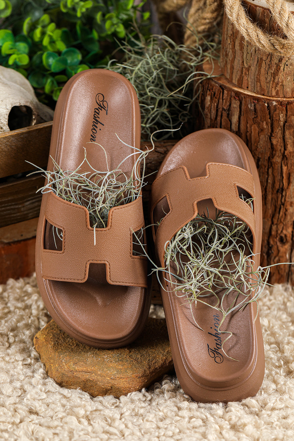 Chestnut Cutout Design Open Toe Platform Slippers (Run Small, Size Up)
